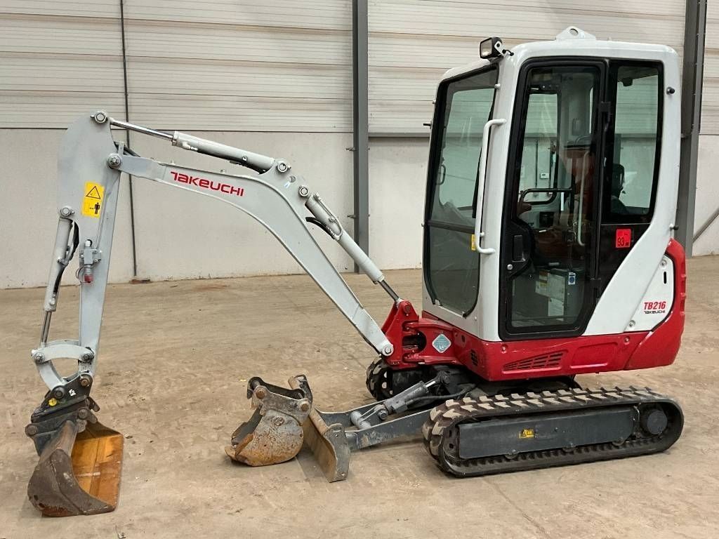 Takeuchi tb 216 Mini-pelle 17 250 €
