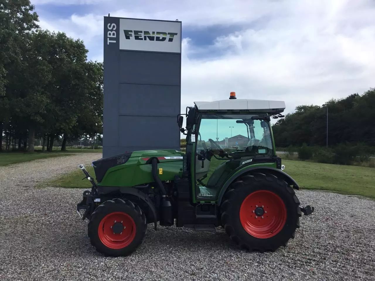 E-FARM: Fendt 209 Vario F - Tracteur - id P8CSHTK - Lecture du nombre d'heure: 56 - Danemark