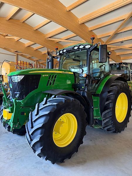 John Deere 6215 R Traktor 104.900 €