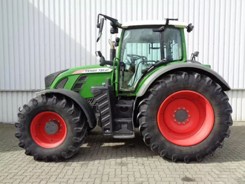 E-FARM: Fendt 720 Vario Power - Trattore - id 3GIUIUC - 136.000 € - Anno di costruzione: 2019 - Ore: 3.808,Potenza del motore: 201,Germania