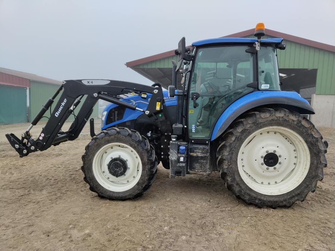 E-FARM: New Holland T5.110 - Traktor - id SMFDK2F - 65.000 € - Baujahr: 2022 - Abgelesene Motorstunden: 560,Motorleistung (PS): 110,Frankreich