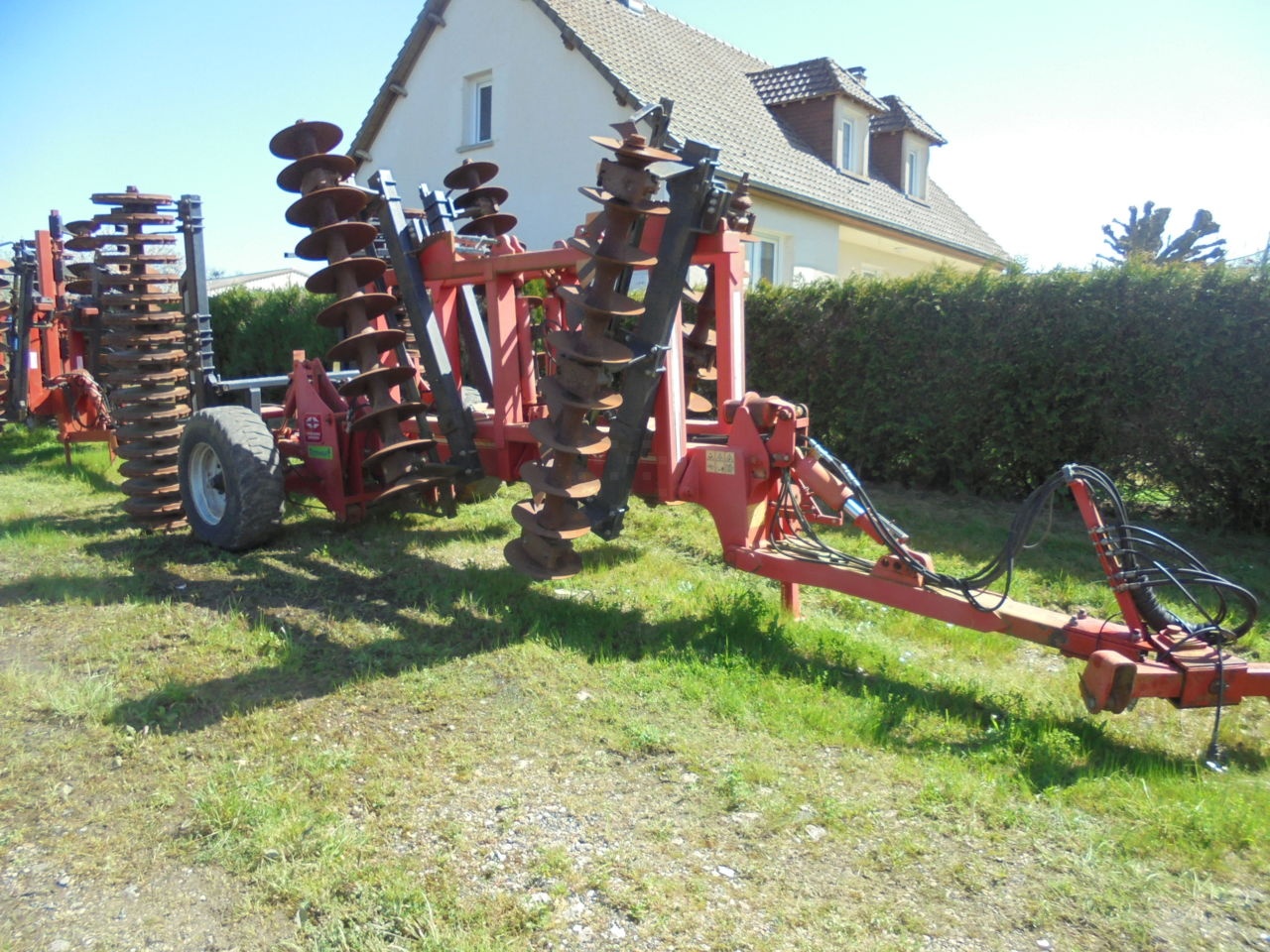 GREGOIRE BESSON xrvp compactdischarrow 8 000 €