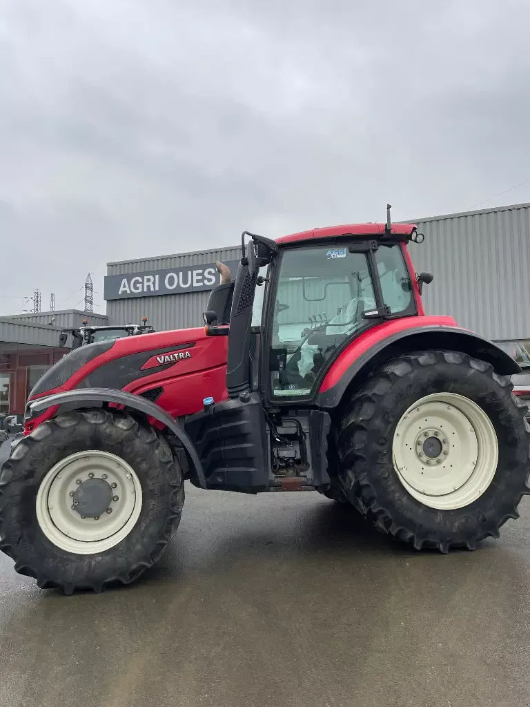 E-FARM: Valtra T154 - Traktor - id HGRMZVB - 59 500 € - Rok produkcji: 2016 - Moc silnika: 160,Francja