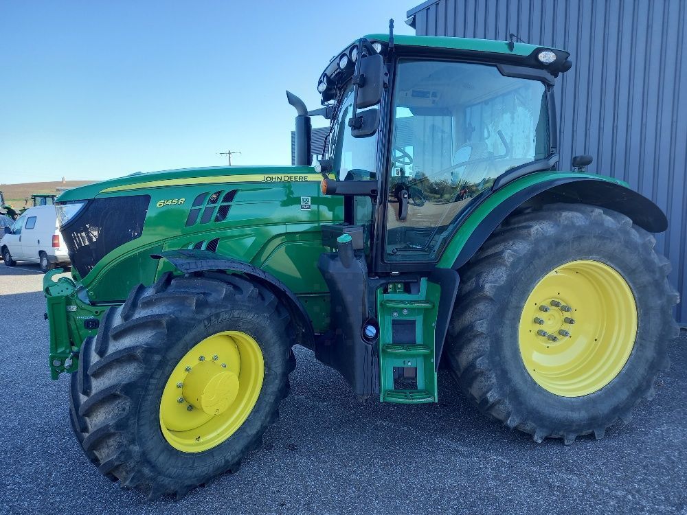 E-FARM: John Deere 6145 R - Tractor - id IK6NVVD - Year of construction: 2018 - Engine hours: 5,800,Engine power (HP): 155,France