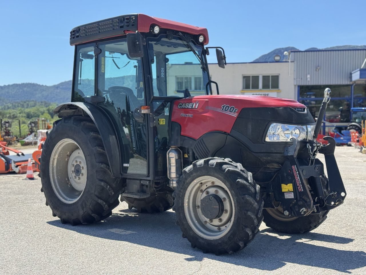 E-FARM: Case IH Quantum 100 F - Tracteur - id 64MPUGS - 42 000 € - Année: 2019 - Lecture du nombre d'heure: 2 239,Puissance du moteur (chevaux): 100,France