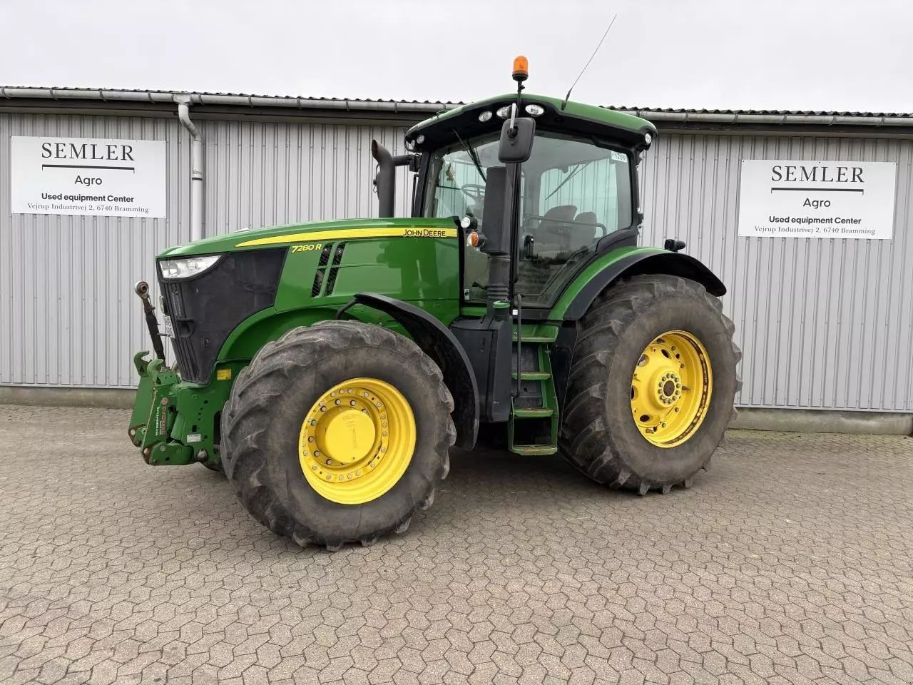 E-FARM: John Deere 7280 R - Tractor - id 9LBNVTU - €62,885 - Year of construction: 2013 - Engine hours: 6,513,Denmark