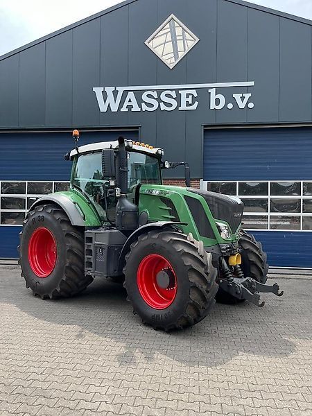 Fendt 826 Vario Profi Plus Trattore 125.000 €
