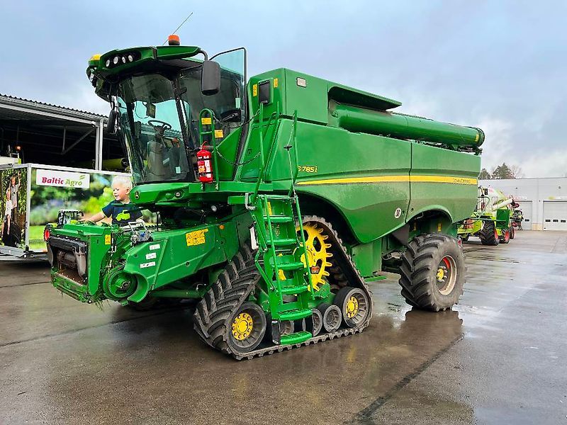 John Deere S 785 Combine harvester €190,000