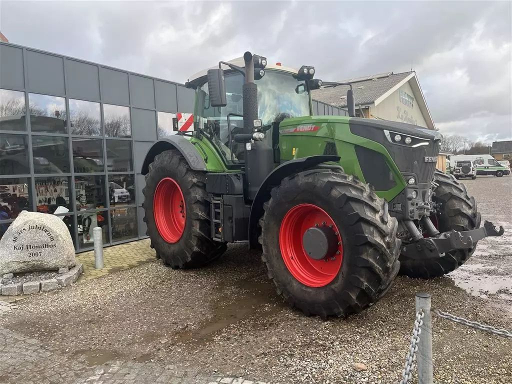 Fendt 936 Vario Profi Plus Tractor €240,052