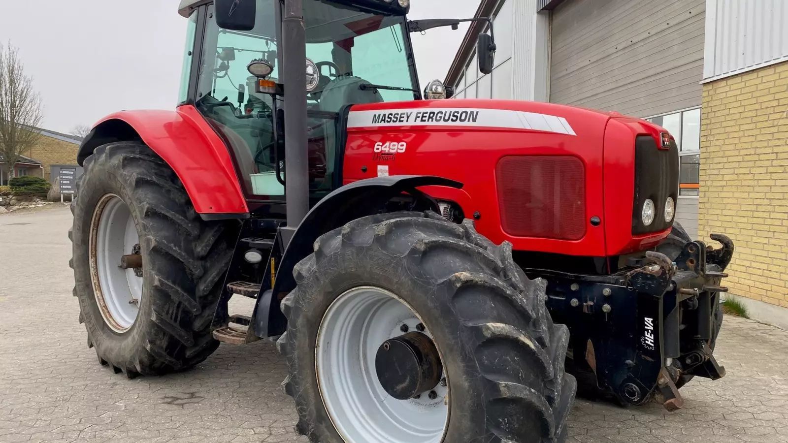 Massey Ferguson 6499 Tractor €43,490