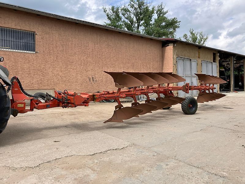 Kuhn challanger ch 9 (8+1) Plough €13,000