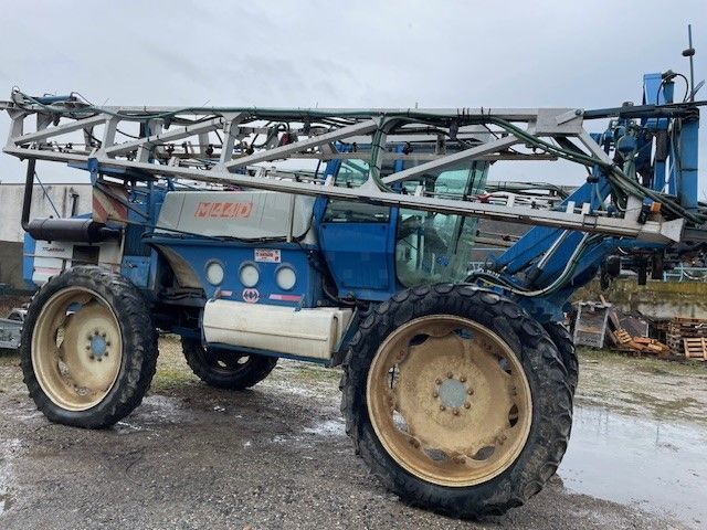 E-FARM: Matrot m44d - Opryskiwacz - id MPI9N3A - 15 000 € - Rok produkcji: 1999 - Motogodziny: 4400,Francja