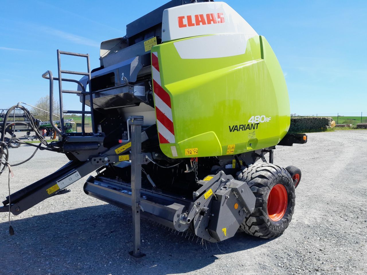 E-FARM: Claas Variant 480 RF - Baler - id QTFHYDK - €19,000 - Year of construction: 2019 - Total number of bales produced: 14,000,France
