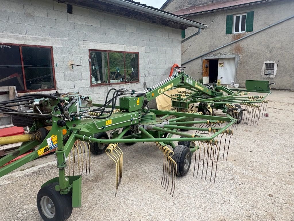 Krone Swadro 710/26 T Tedder €10,200