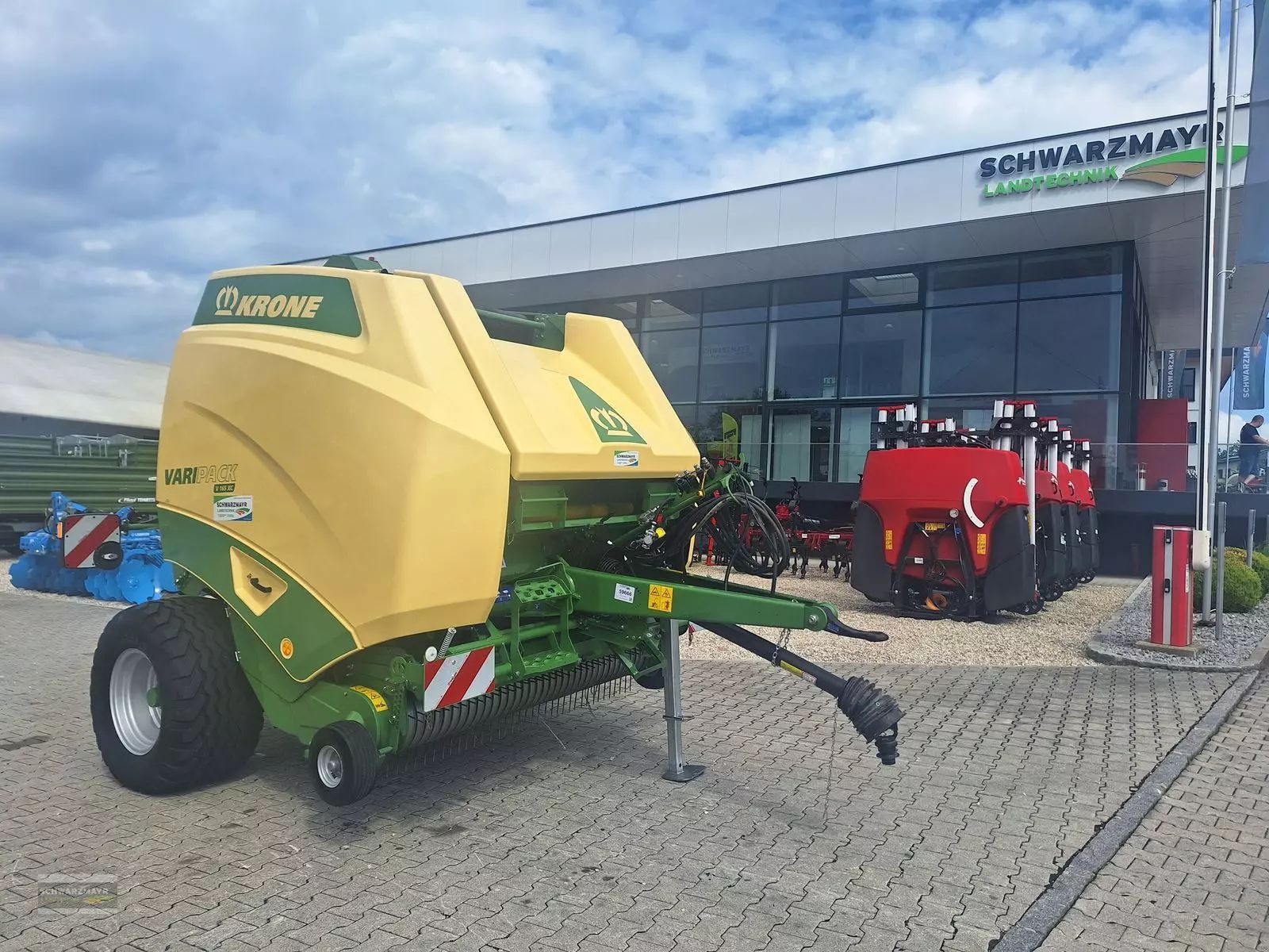 E-FARM: Krone varipack 165 xc - Baler - id BLXGE3H - €42,749 - Year of construction: 2021 - Austria