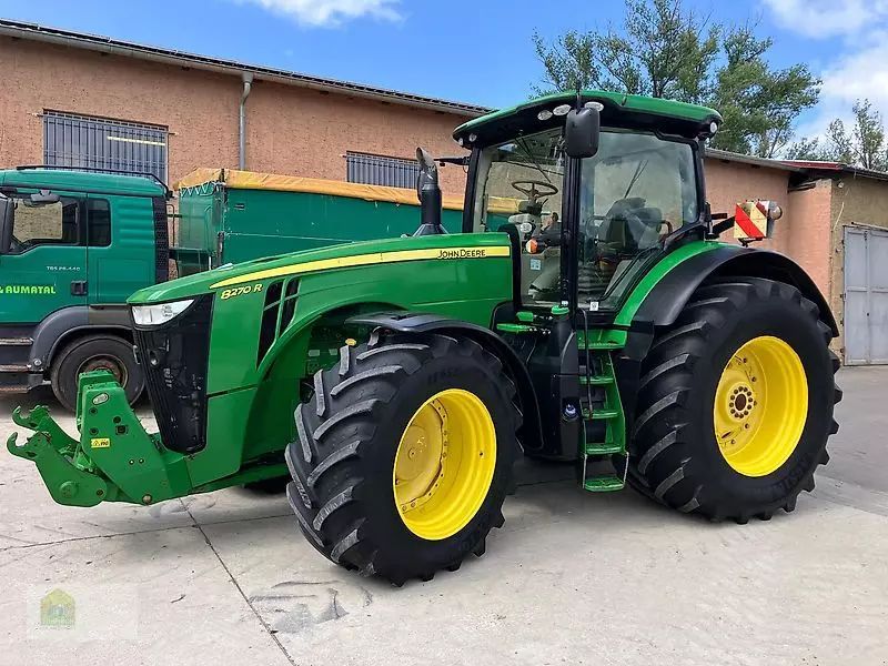 John Deere 8270 R Tractor 80.000 €