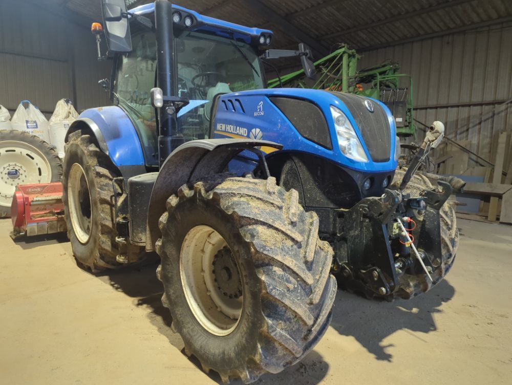 New Holland T7.230 Tractor €72,000