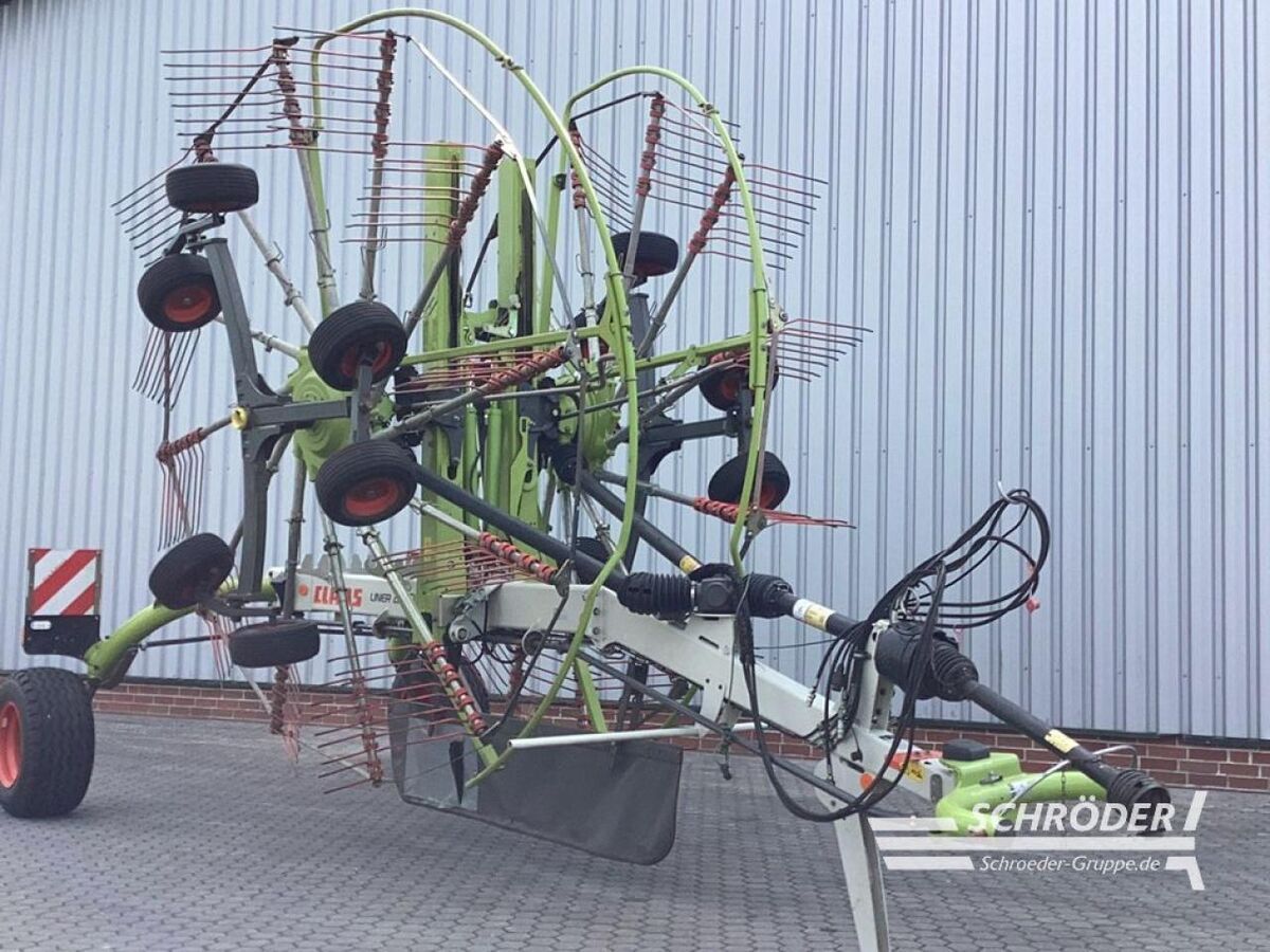 Claas Liner 2800 Tedder €16,385