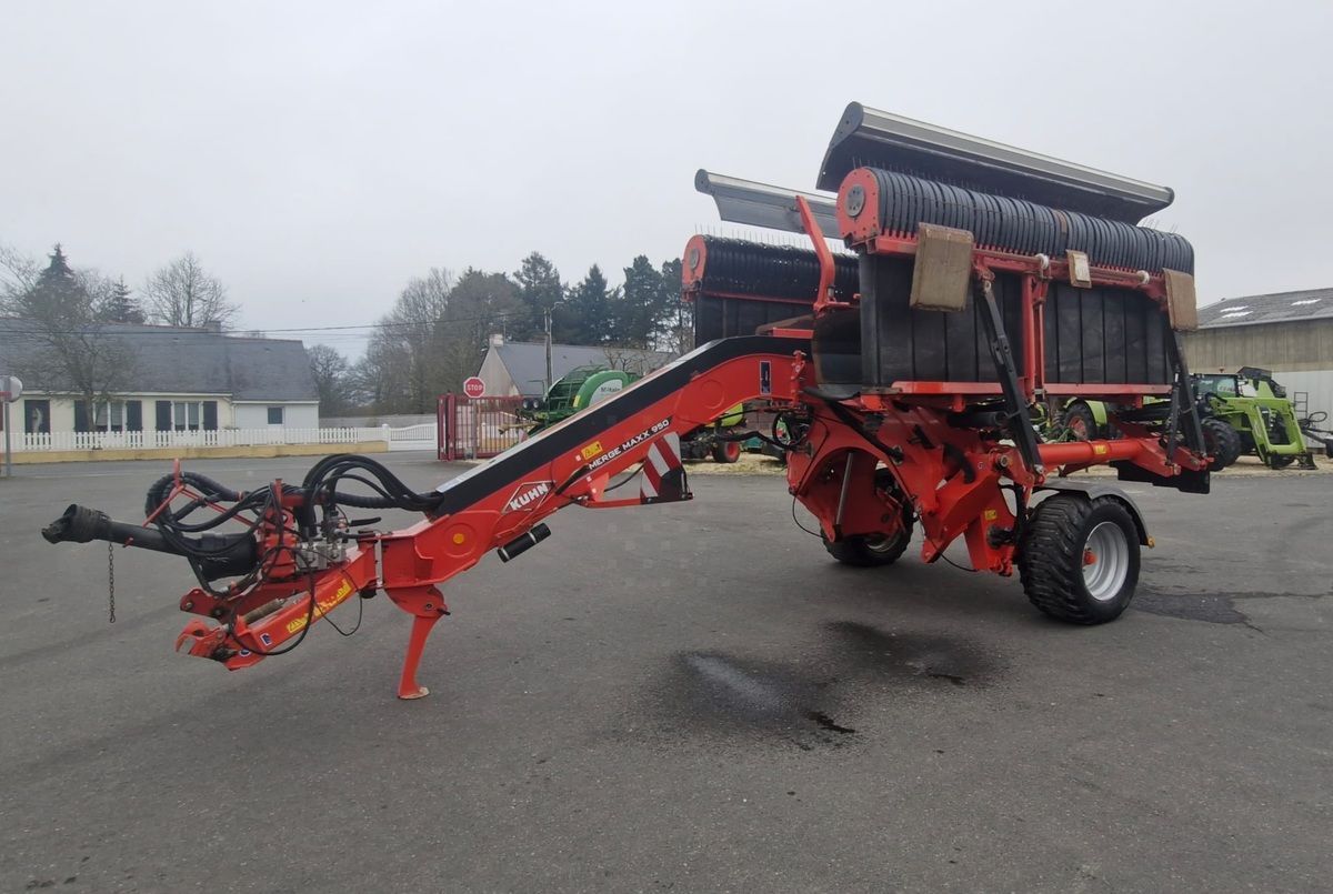 E-FARM: Kuhn Merge Maxx 950 - Høvender - id AHPQJDA - 38.000 € - Produktionsår: 2019 - Frankrig