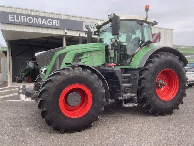 Fendt 936 Vario Profi Plus Tractor €155,000