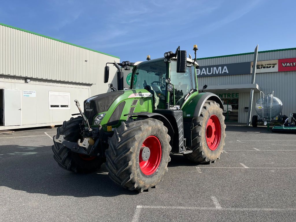 E-FARM: Fendt 724 Vario ProfiPlus - Trattore - id MCV8DNL - Anno di costruzione: 2019 - Ore: 5.150,Potenza del motore: 240,Francia