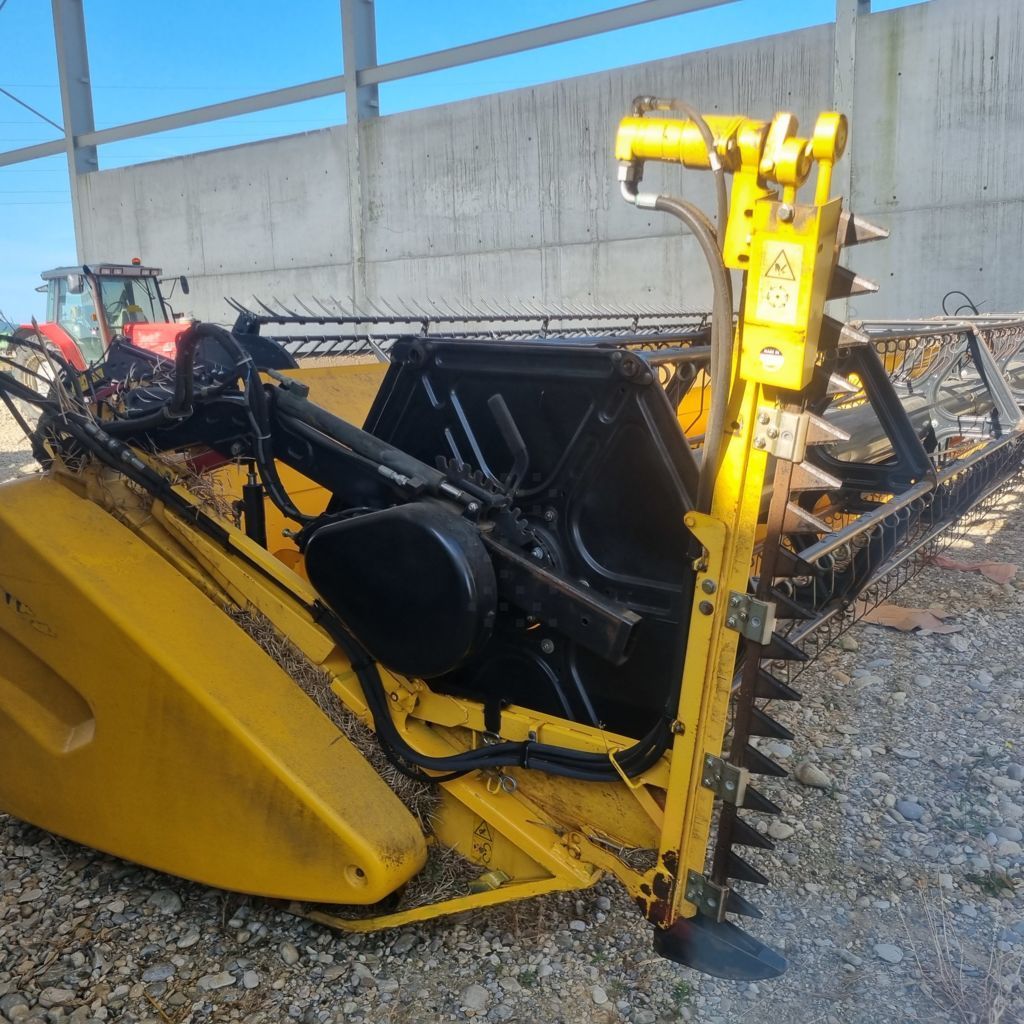 New Holland Header €20,000