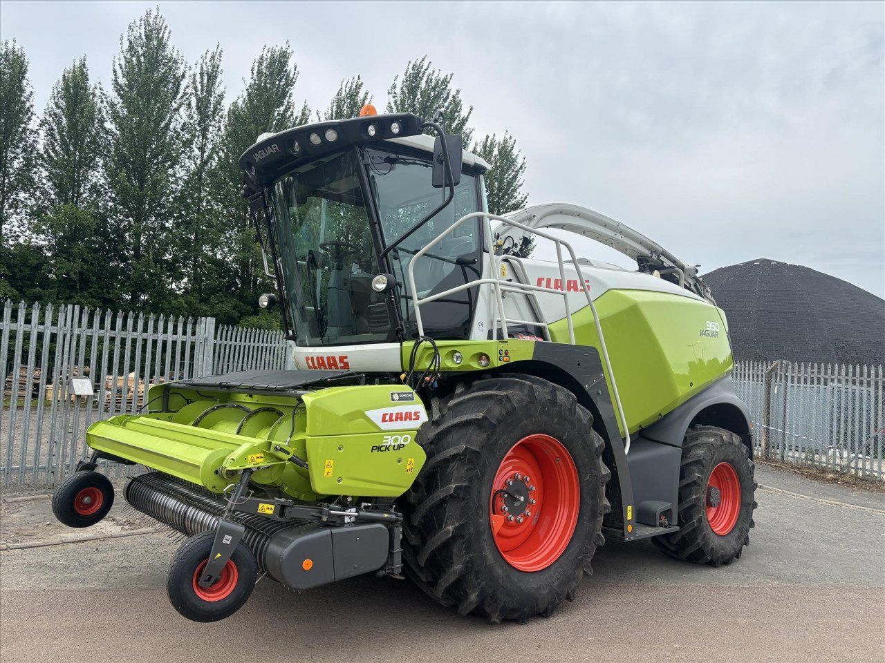 E-FARM: Claas Jaguar 950 - Feldhäcksler (selbstfahrend) - id 66UWP6Y - 217.366 € - Baujahr: 2019 - Abgelesene Motorstunden: 2.357,Motorleistung (PS): 585,Vereinigtes Königreich