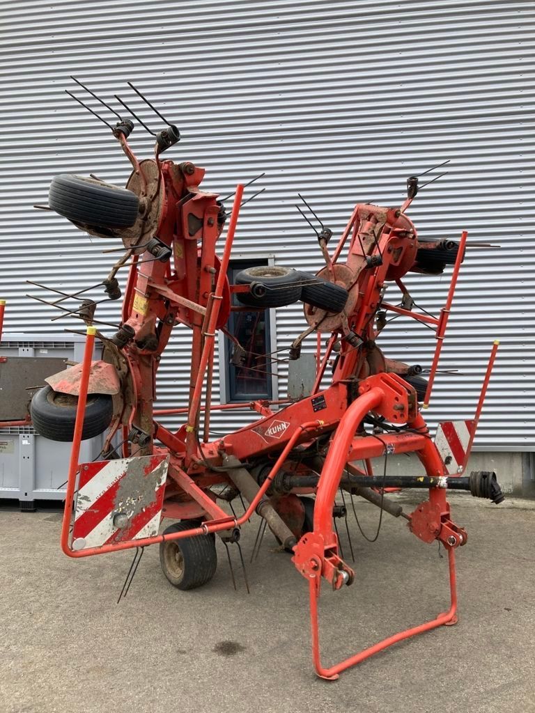 Kuhn GF 7902 Tedder €5,000