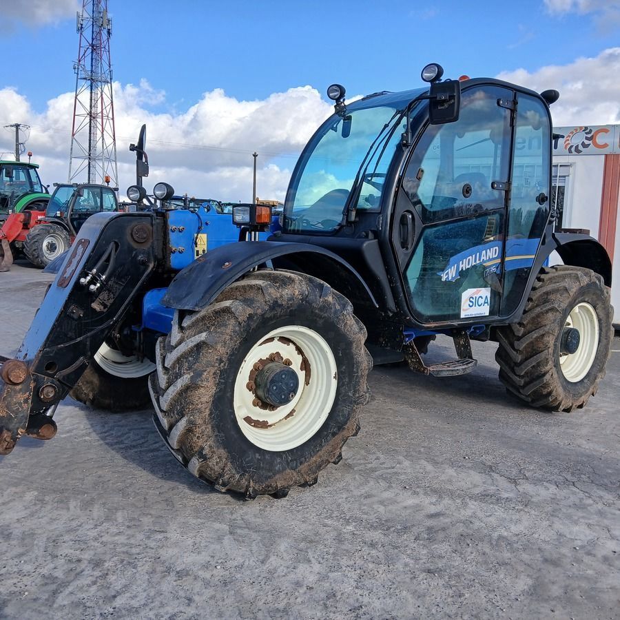 New Holland lm 7.35 Teleskopinis krautuvas 37 000 €