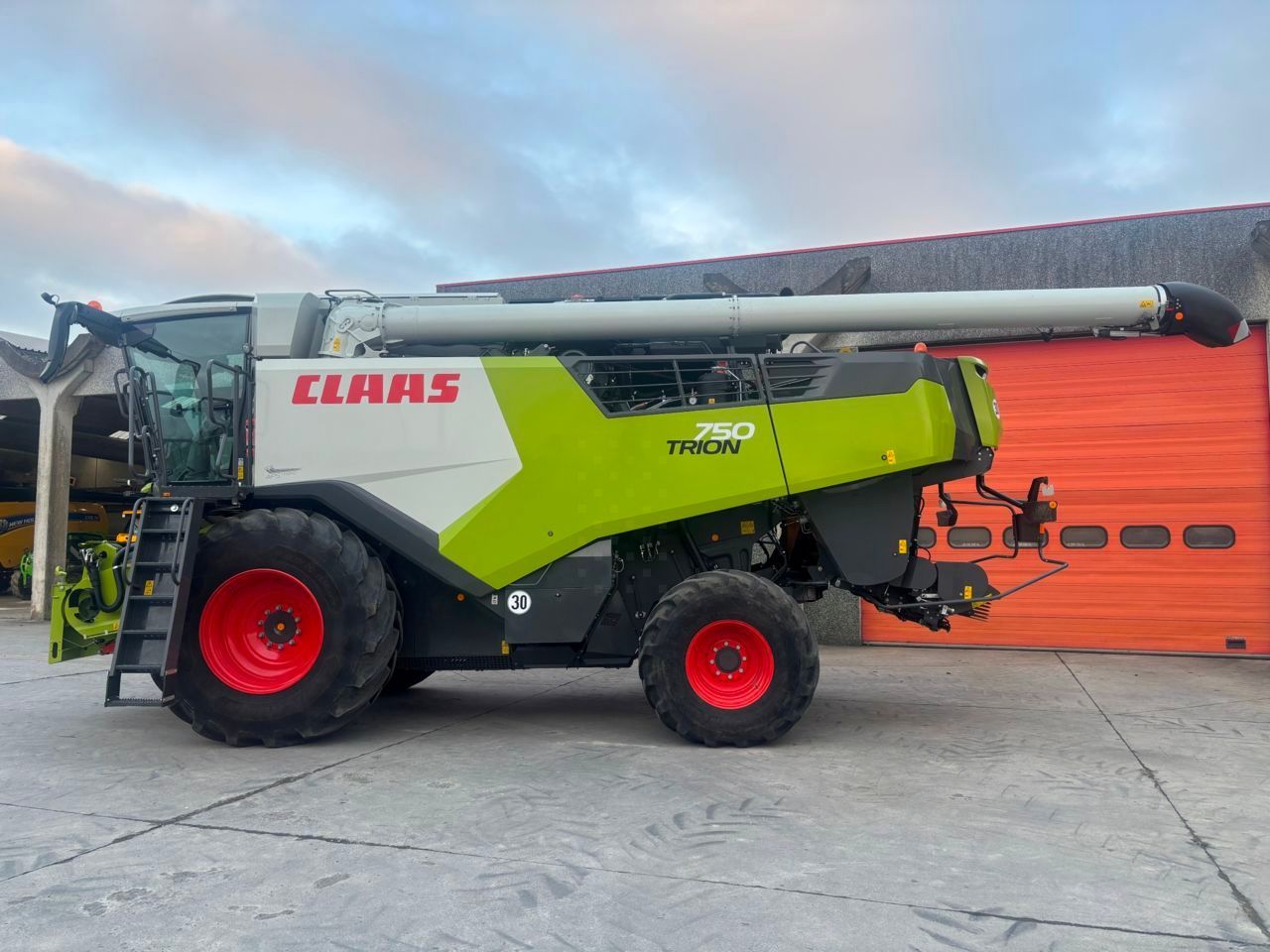 Claas Trion 750 Combine harvester
