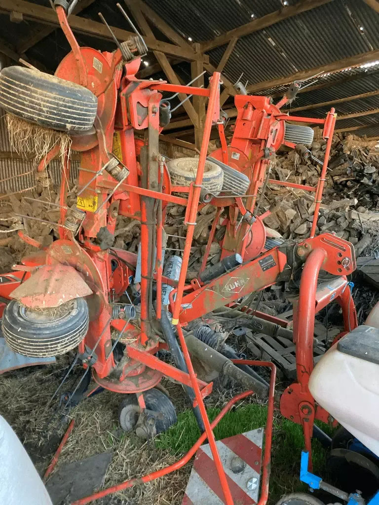 E-FARM: Kuhn GF 7902 - Kreiselheuer - id VC5B8UN - 9.000 € - Baujahr: 2016 - Frankreich