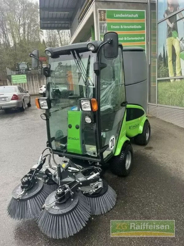 E-FARM: Egholm cr2260 kehraufbau und winterdienst - Traktor - id SGVEVFT - Leto izgradnje: 2022 - Moč motorja (HP): 33,Nemčija
