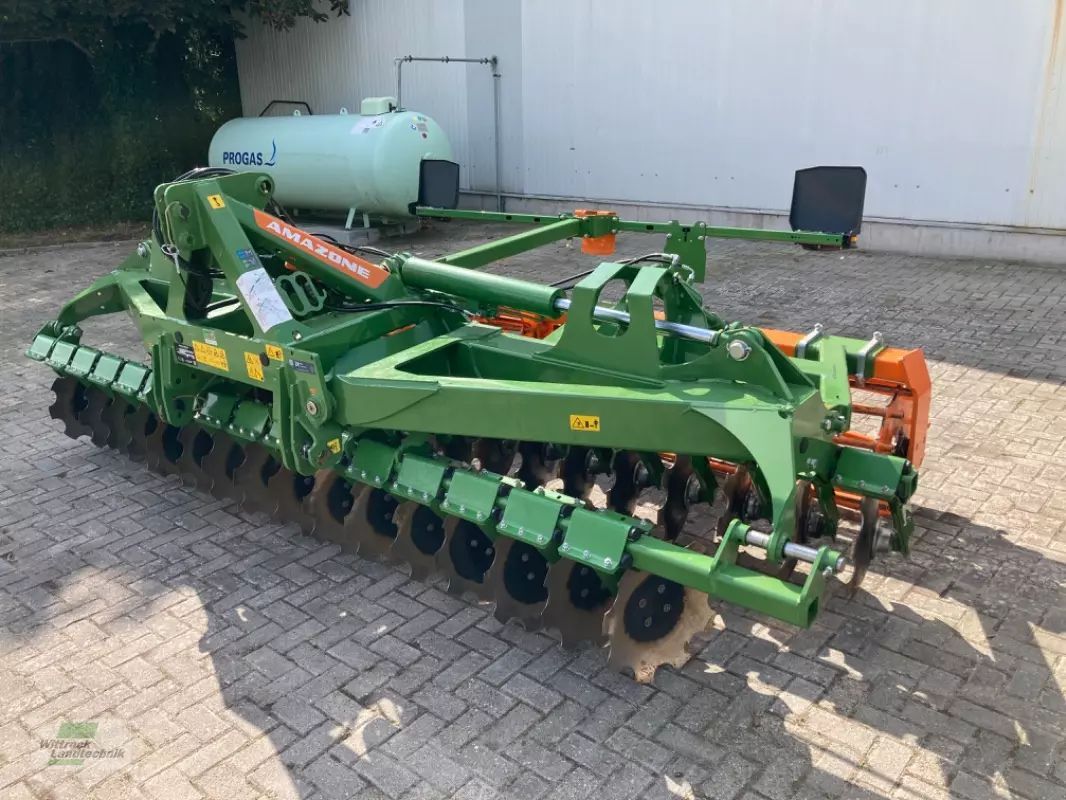E-FARM: Amazone catros 4002 - Brona talerzowa i talerzówka kompaktowa - id MUZK6QS - 25 500 € - Niemcy
