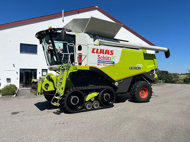Claas Lexion 770 Terra Trac Combine harvester €129,500