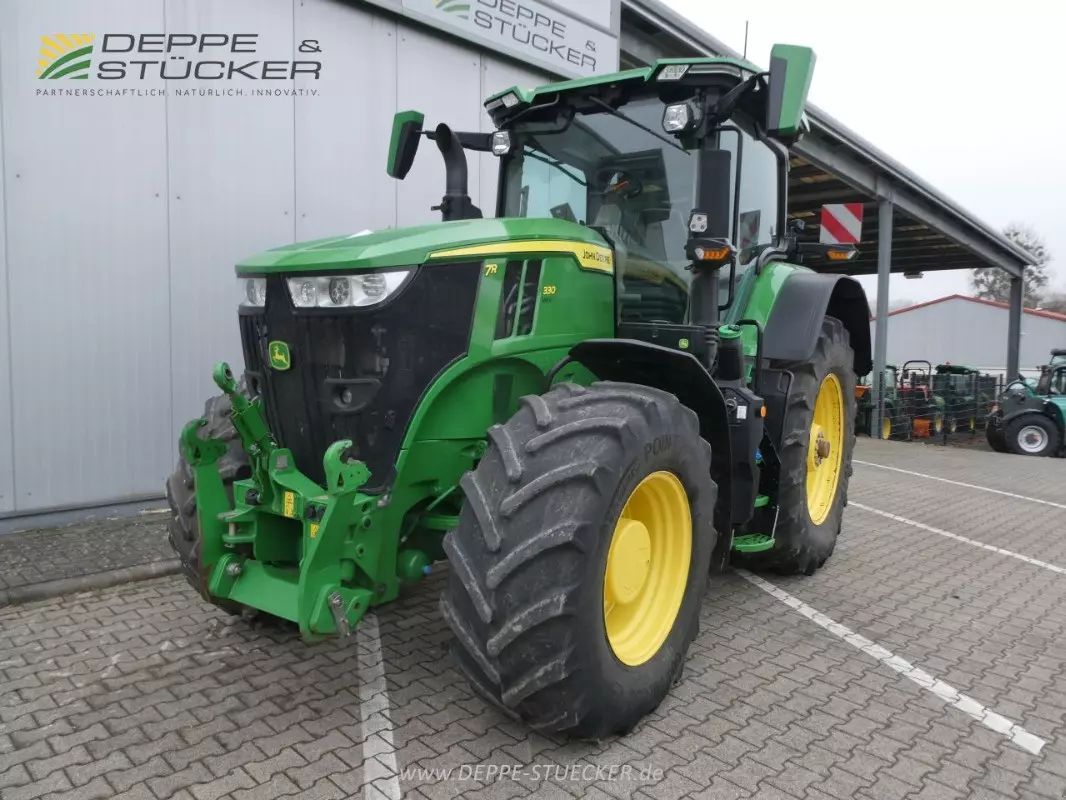 John Deere 7R 330 Tractor €189,000
