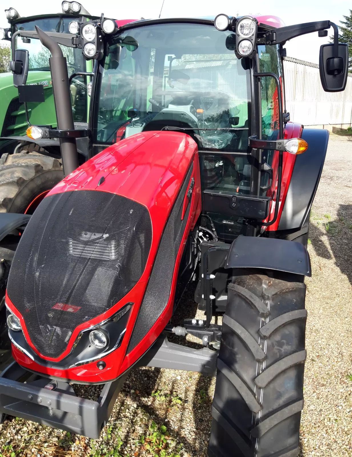 E-FARM: Valtra A75 - Tractor - id IKNBCYV - €49,000 - Year of construction: 2023 - Germany