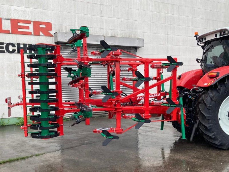 AGRO-MASZ runner 40 h + federstempelwalze 600 cultivator €17,500