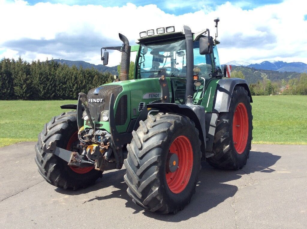 E-FARM: Fendt 820 Vario - Tractor - id FIKUGZG - 51.667 € - Año: 2010 - Horas: 14.500,Potencia del motor: 200,Austria