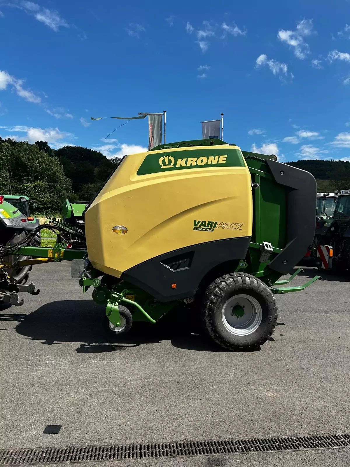 E-FARM: Krone VariPack V 190 XC Plus - Baler - id IXZEQAS - €39,800 - Year of construction: 2021 - Germany