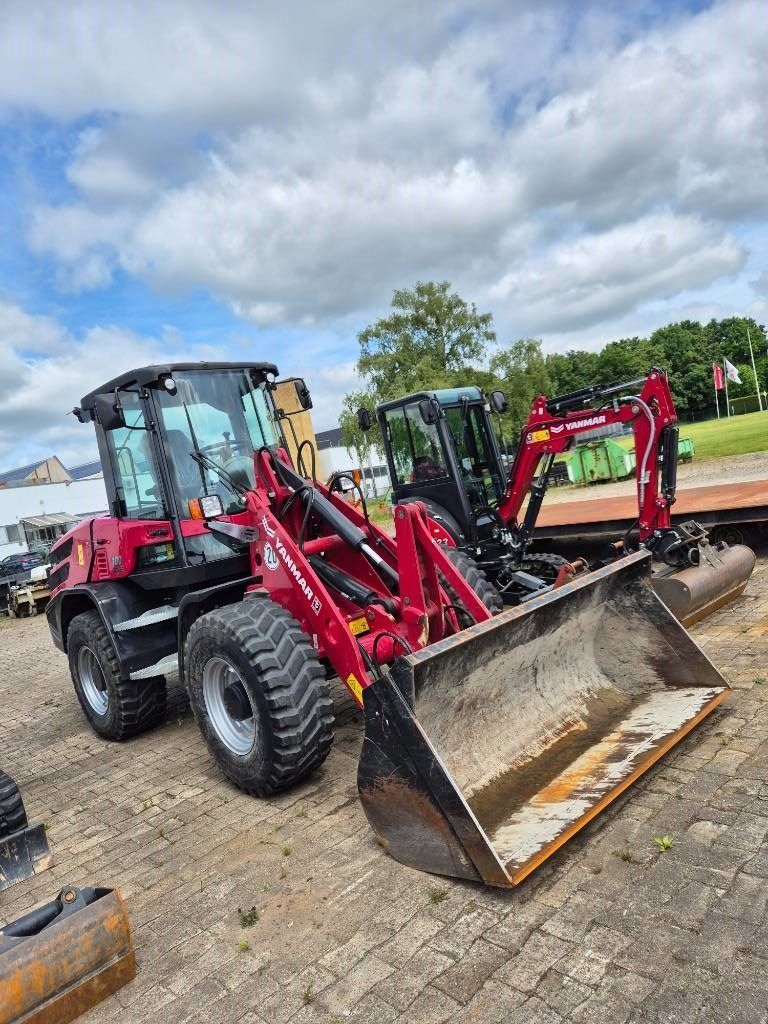 Yanmar V100 Wheel loader €63,900