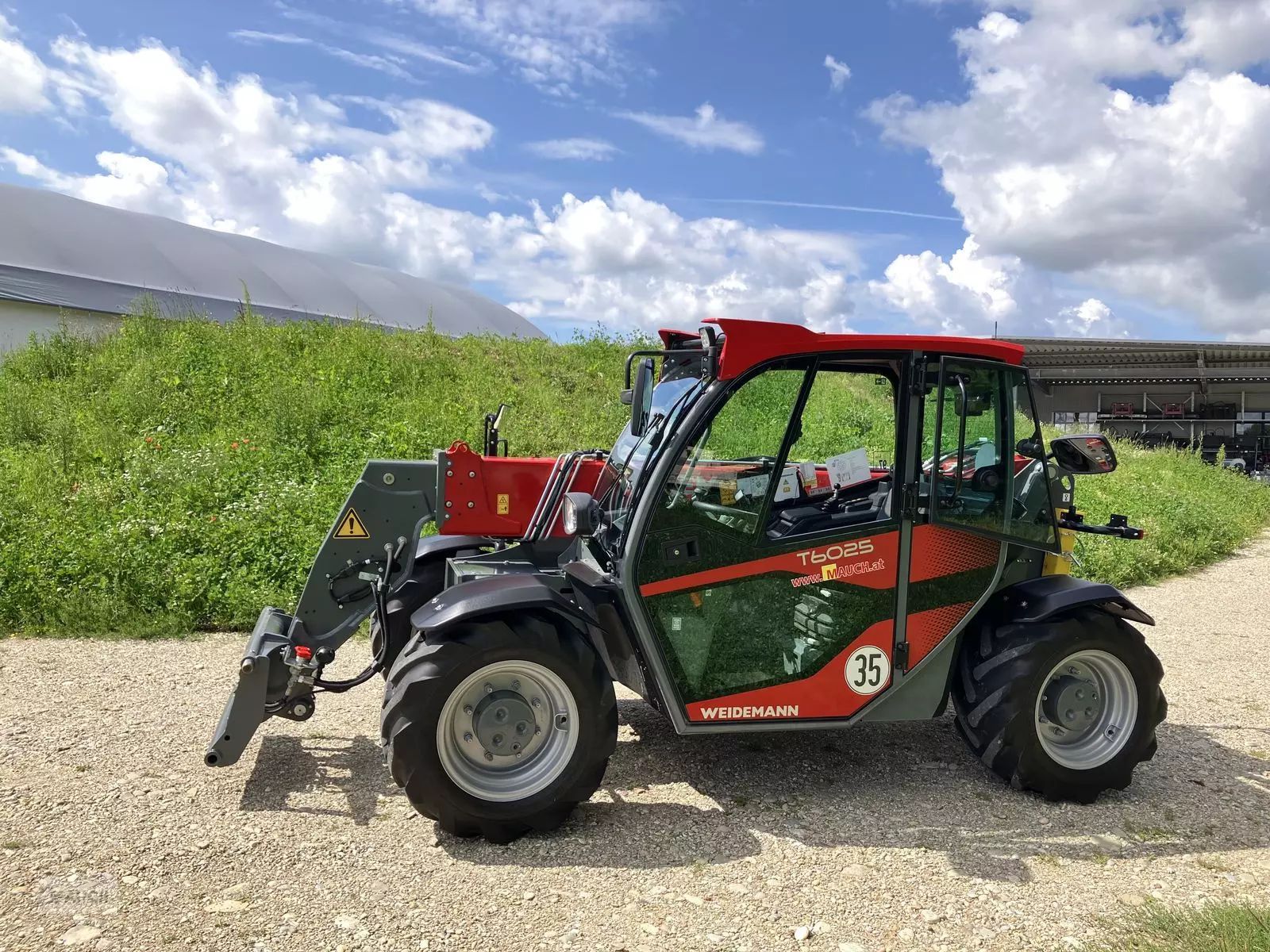 E-FARM: Weidemann t6025 teleskoplader - Teleskopradlader - id L8YSGH4 - Baujahr: 2025 - Motorleistung (PS): 61,Österreich