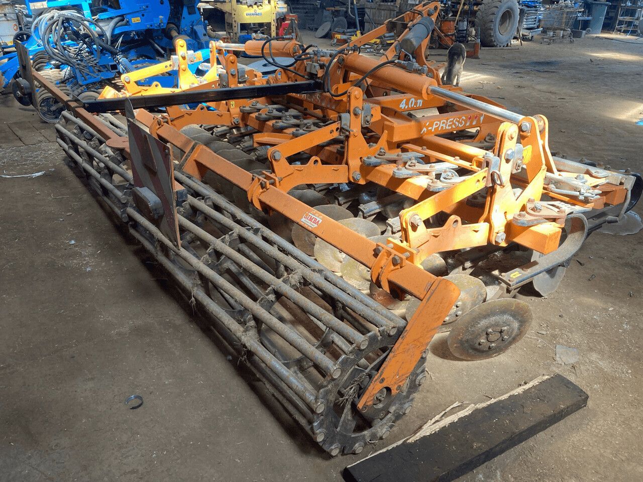 E-FARM: Simba x-press 4m - Cultivator - id VGIVPKD - €8,500 - Year of construction: 2011 - France