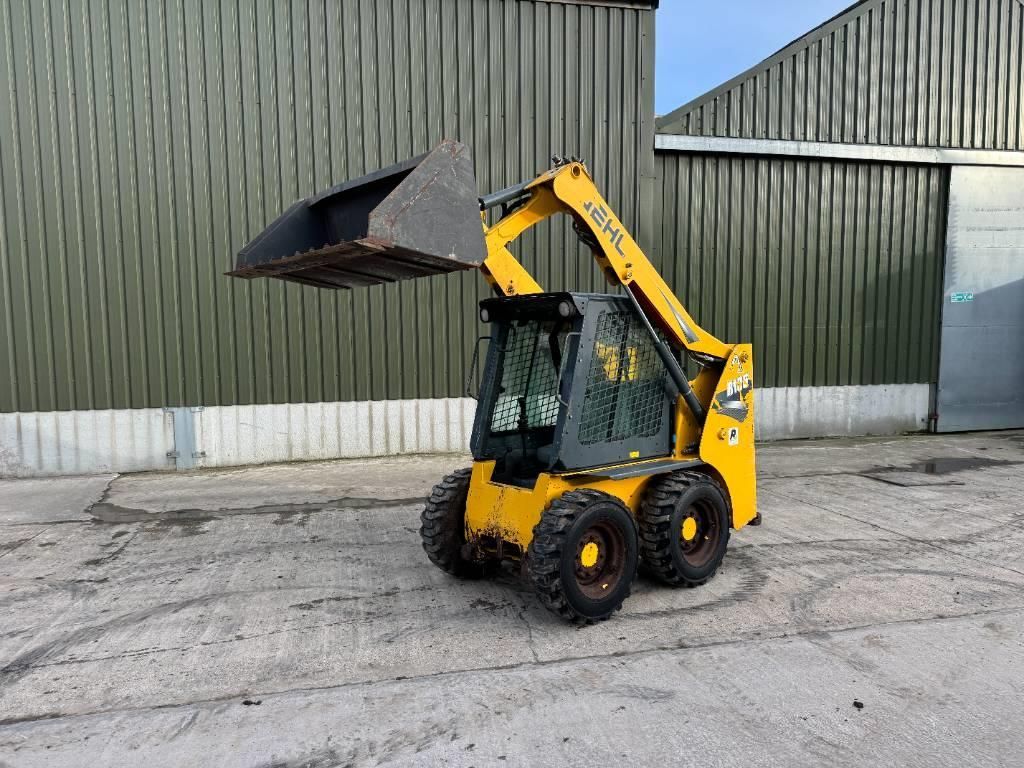 E-FARM: Gehl r 135 skid steer - Chargeuse compacte - id RMJVFPK - 16 693 € - Année: 2015 - Royaume-Uni