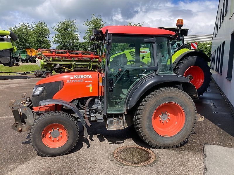 E-FARM: Kubota M 7040 - Traktori - id S415LFS - 29 000 € - Godina proizvodnje: 2014 - Radni sati motora: 3.224,Snaga motora (KS): 75,Nemačka