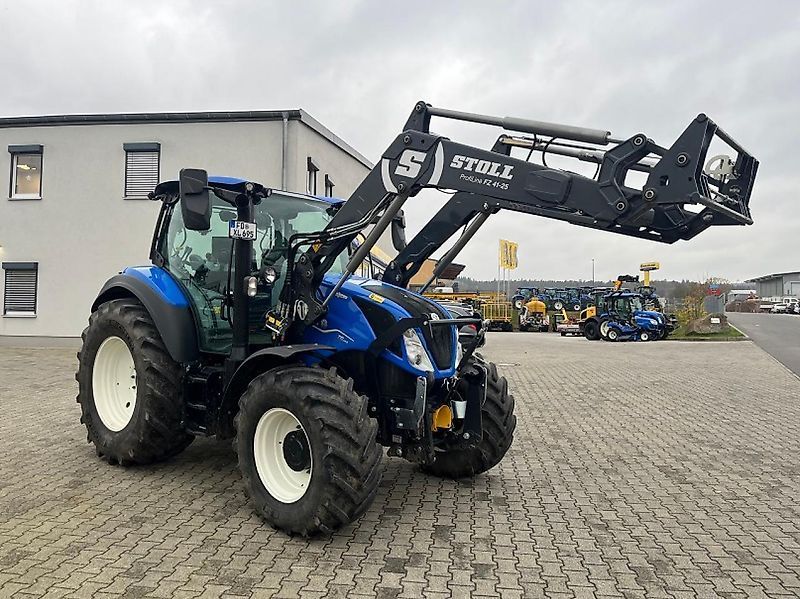 E-FARM: New Holland T5.140 AC - Traktor - id ANDHRGH - Baujahr: 2022 - Abgelesene Motorstunden: 800,Motorleistung (PS): 140,Deutschland