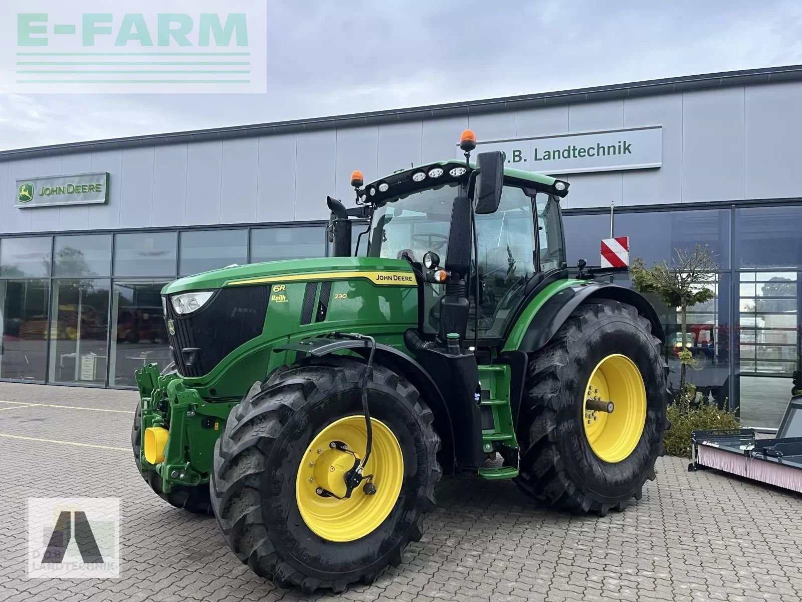 John Deere 6R 230 Tractor 185.000 EUR