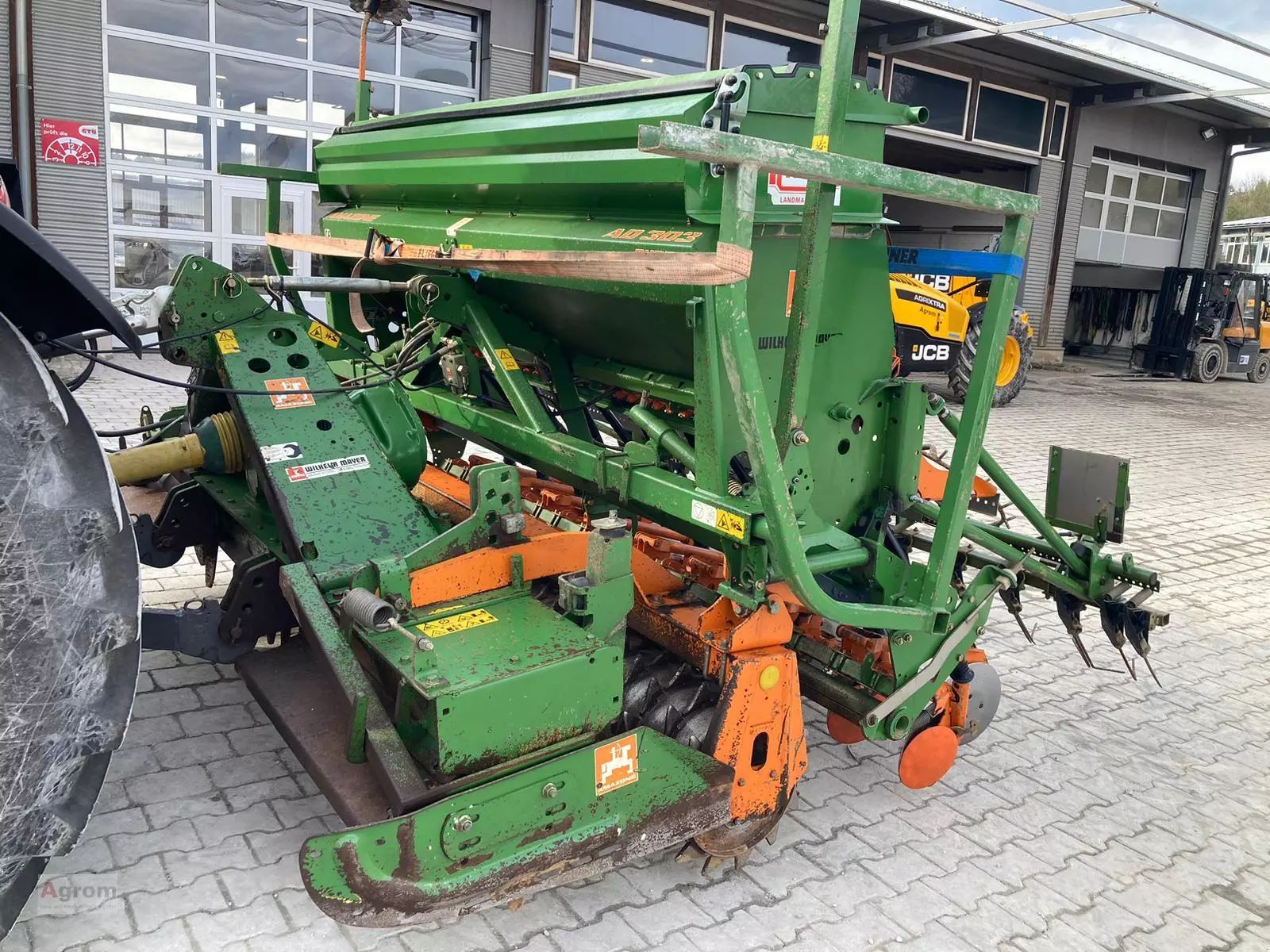 E-FARM: Amazone AD 303 Super - Drilling machine combination - id HPYAAFW - €12,000 - Year of construction: 2003 - Germany