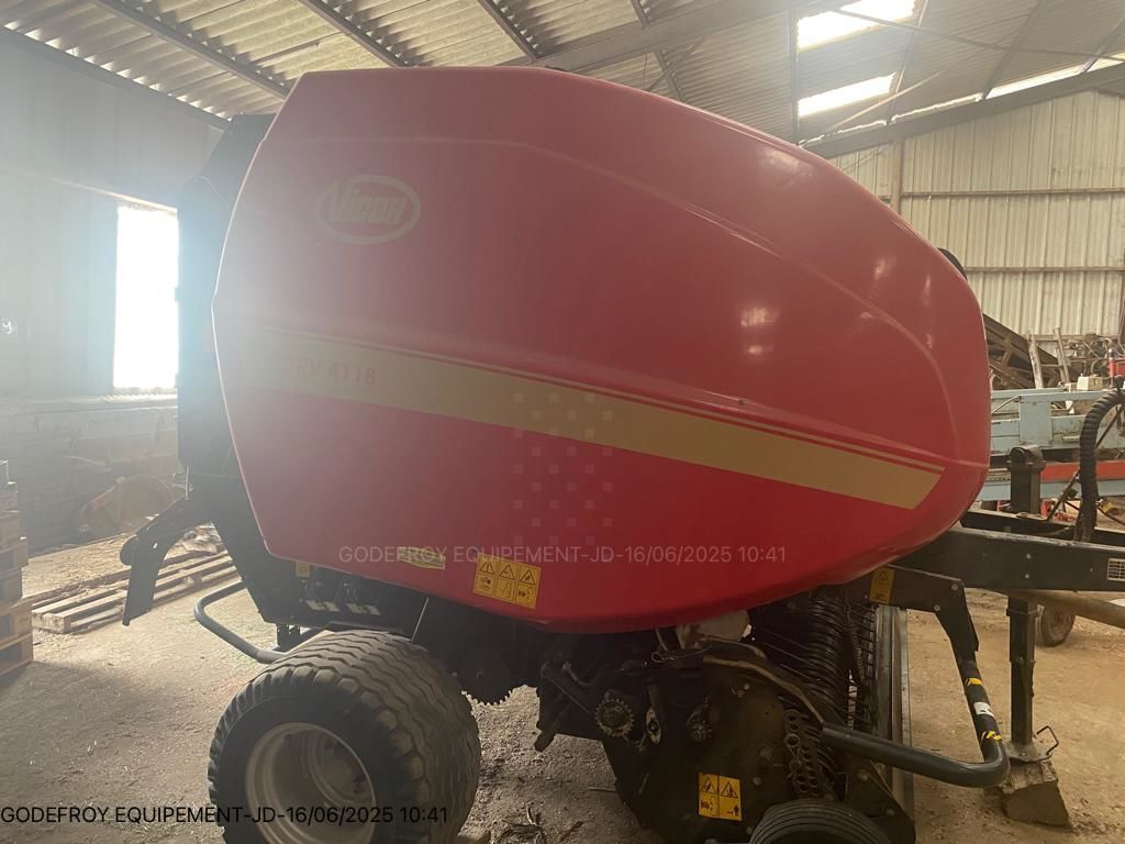 E-FARM: Vicon RV 4118 - Baler - id DGLEEBQ - €9,700 - Year of construction: 2013 - Total number of bales produced: 24,500,France