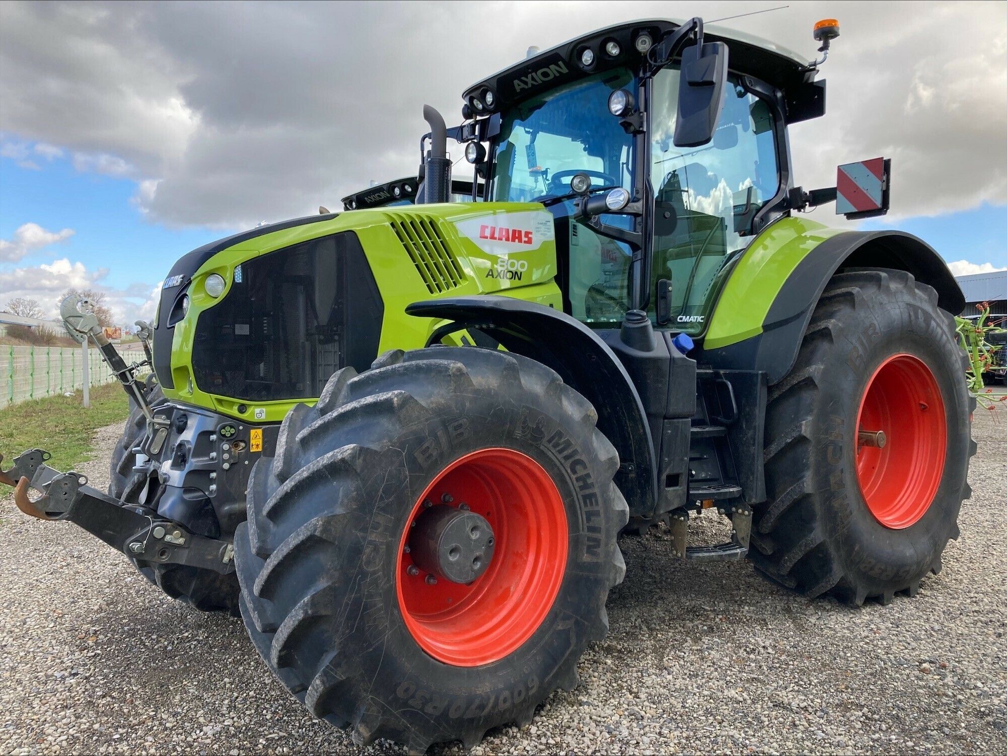 E-FARM: Claas Axion 800 - Trattore - id CJRDLJP - 142.000 € - Anno di costruzione: 2023 - Ore: 645,Potenza del motore: 204