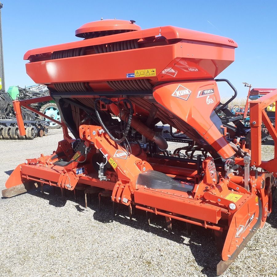 E-FARM: Kuhn venta 3530 - Vetőgép - id VPZMCL4 - 47 000 EUR - Gyártási év: 2023 - Franciaország